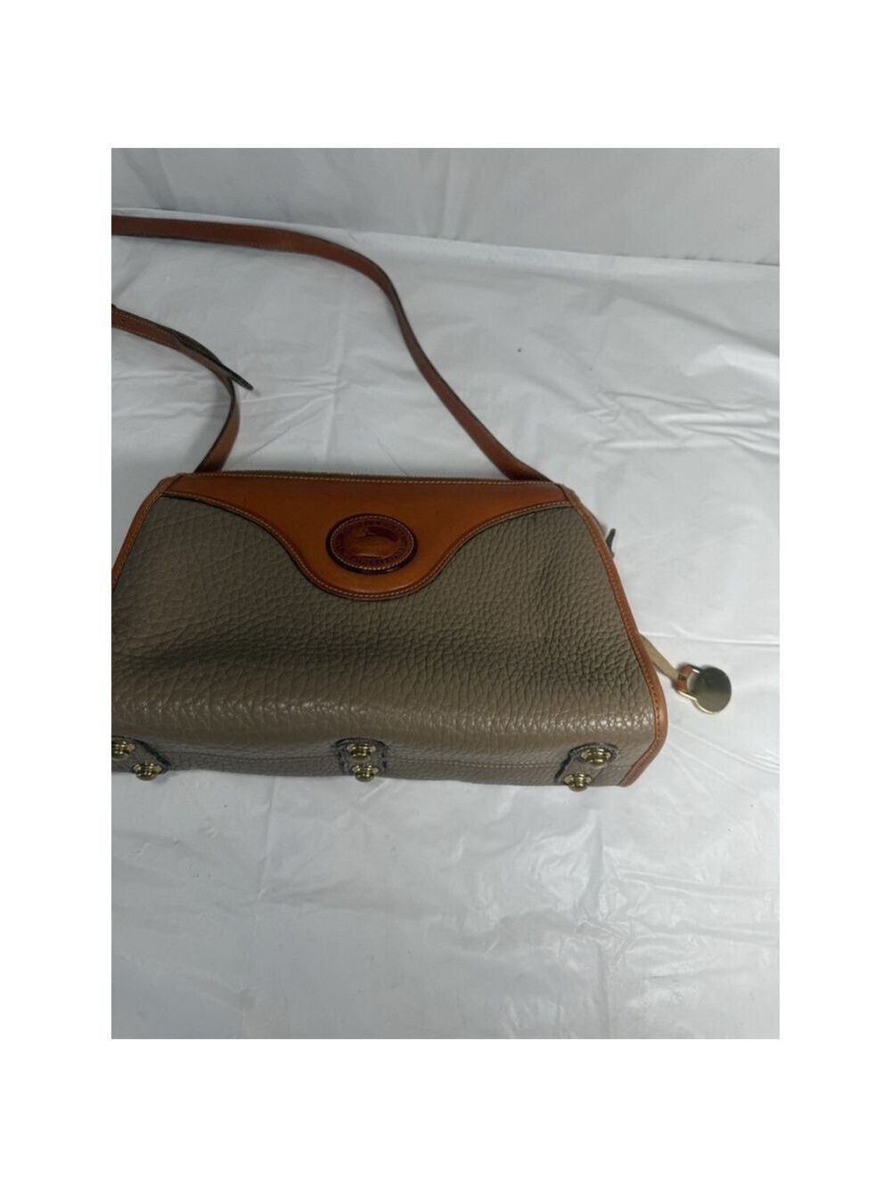 VTG Dooney & Bourke All Weather Leather Taupe Zip top Crossbody Bag Purse - Picture 14 of 15